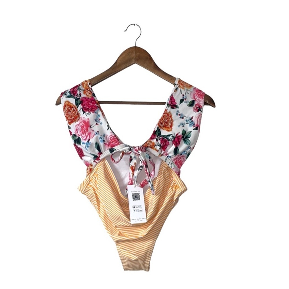 NWT Cupshe One Piece Swimsuit Orange Pink Floral Size Small
